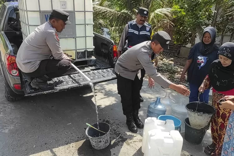 Hasil analisis Badan Meteorologi, Klimatologi dan Geofisika (BMKG) menyebutkan Kabupaten Trenggalek masuk wilayah kekeringan meteorologis kategori awas