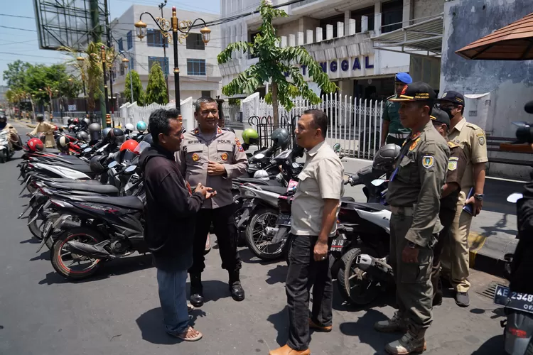 Satgas Saber Pungli Sidak Empat Lokasi Parkir di Kota Madiun