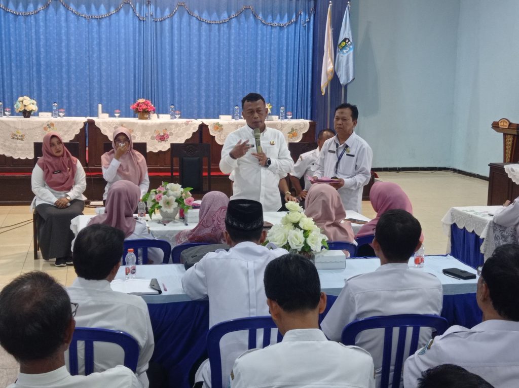 Kumpulkan Semua Kepala Sekolah SMP Negeri di Ponorogo, Bupati Sugiri Tekankan Tarikan Dana ke Siswa Harus Menggunakan Moral dan Nilai  