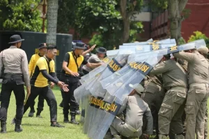 Ratusan Anggota Satpol PP Kabupaten Kediri Digembleng Cara Pengendalian Massa, Ini Infonya