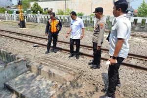 Penyandang Disabilitas Tuna Rungu Wicara Warga Banjaran Kota Kediri Tertabrak KA Matarmaja, Begini Kronologinya