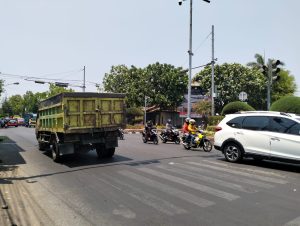 Jelang Musim Hujan Dinas PUPR Kota Kediri Percepat Perbaikan Jalan