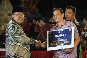 Kupas Upaya Pencegahan Stunting di Kota Blitar Lewat Media, Wartawan Koran Memo Jadi Juara