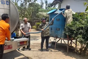 Sekitar 12 Ribu Warga Trenggalek Alami Krisi Air Bersih, Dampak dari Kekeringan