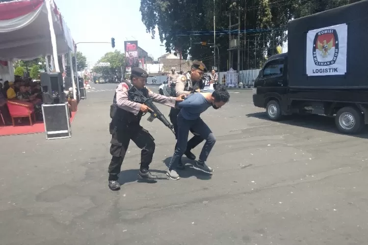 Penjarah Toko Emas di Kota Blitar Dilumpuhkan Polisi