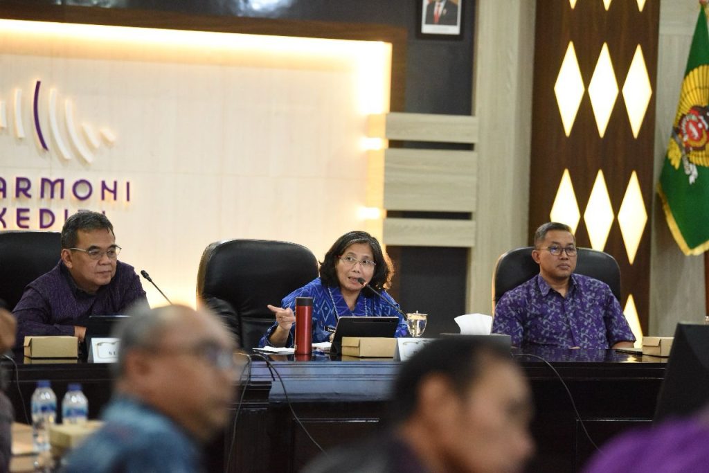 Pj Wali Kota Kediri Zanariah Pimpin Rakor RAPBD Tahun 2024