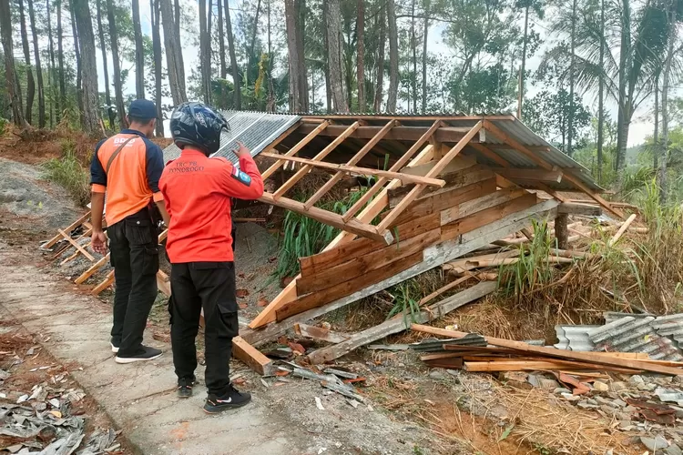 Warga Ponorogo, Waspadalah ! Bencana Alam Berpotensi Terjadi Selama Pancaroba