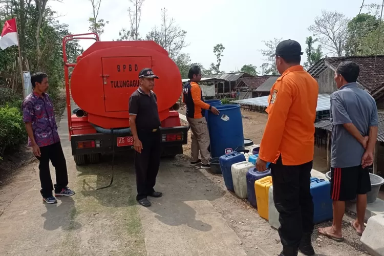 Meluas, Tak Masuk Peta Rawan Kekeringan, Kecamatan Gondang Tulungagung Mulai Kesulitan Air Bersih