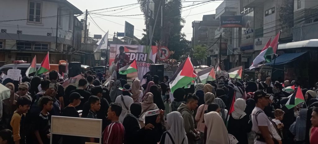 Sejumlah Elemen Masyarakat di Kediri Gelar Aksi Bela Palestina, Mengutuk Peperangan yang Menyebabkan Kematian Anak-Anak