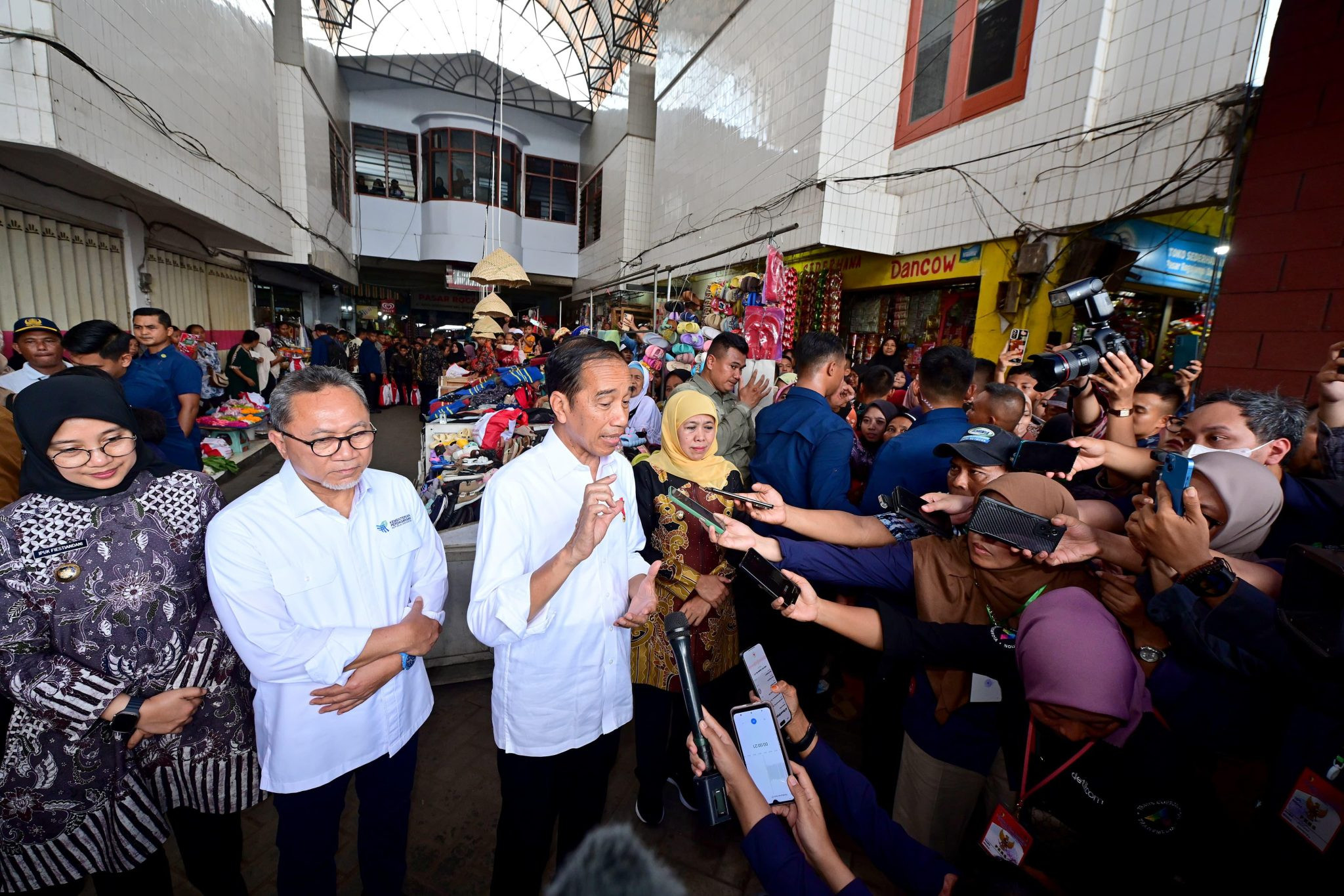 Presiden Jokowi Bakal Lanjutkan Bansos Beras Tahun 2024