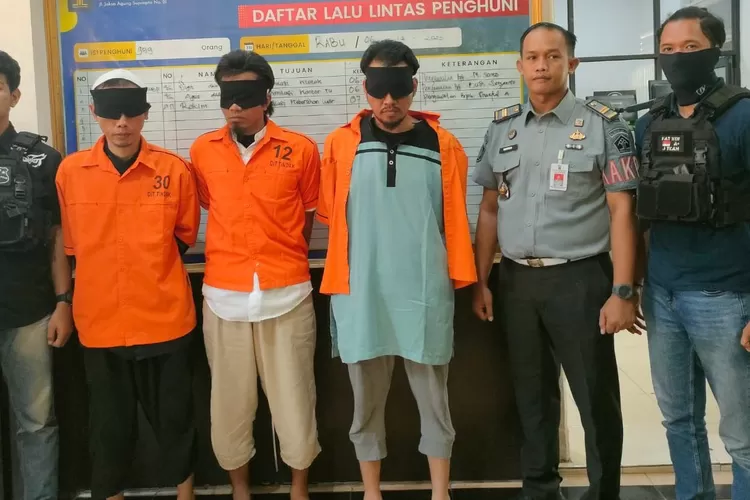 Napi Teroris dari Cikeas Bogor Dipindah Ke Lapas Kediri, Dikawal Ketat Densus 88