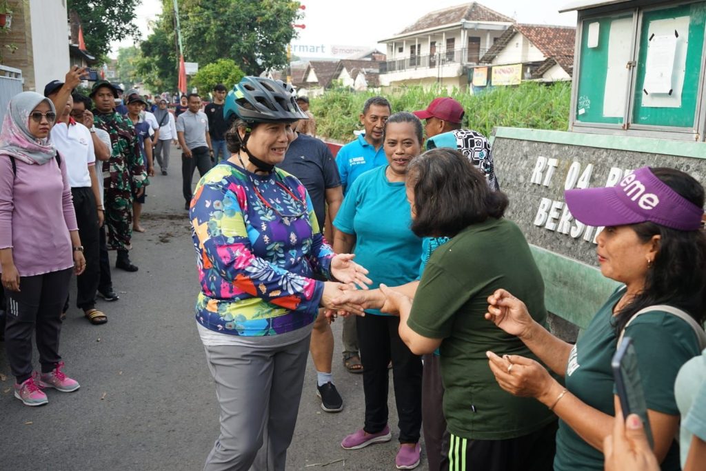 PJ Wali Kota Kediri Ajak Masyarakat Pilah Sampah, Bisa Bernilai Ekonomis Melalui Bank Sampah 