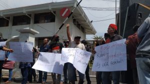 Warga Kota Kediri Terdampak Proyek Jalan Tol Gelar Aksi Damai di Pemkot, Tuntut Kaji Ulang Nilai Ganti Rugi