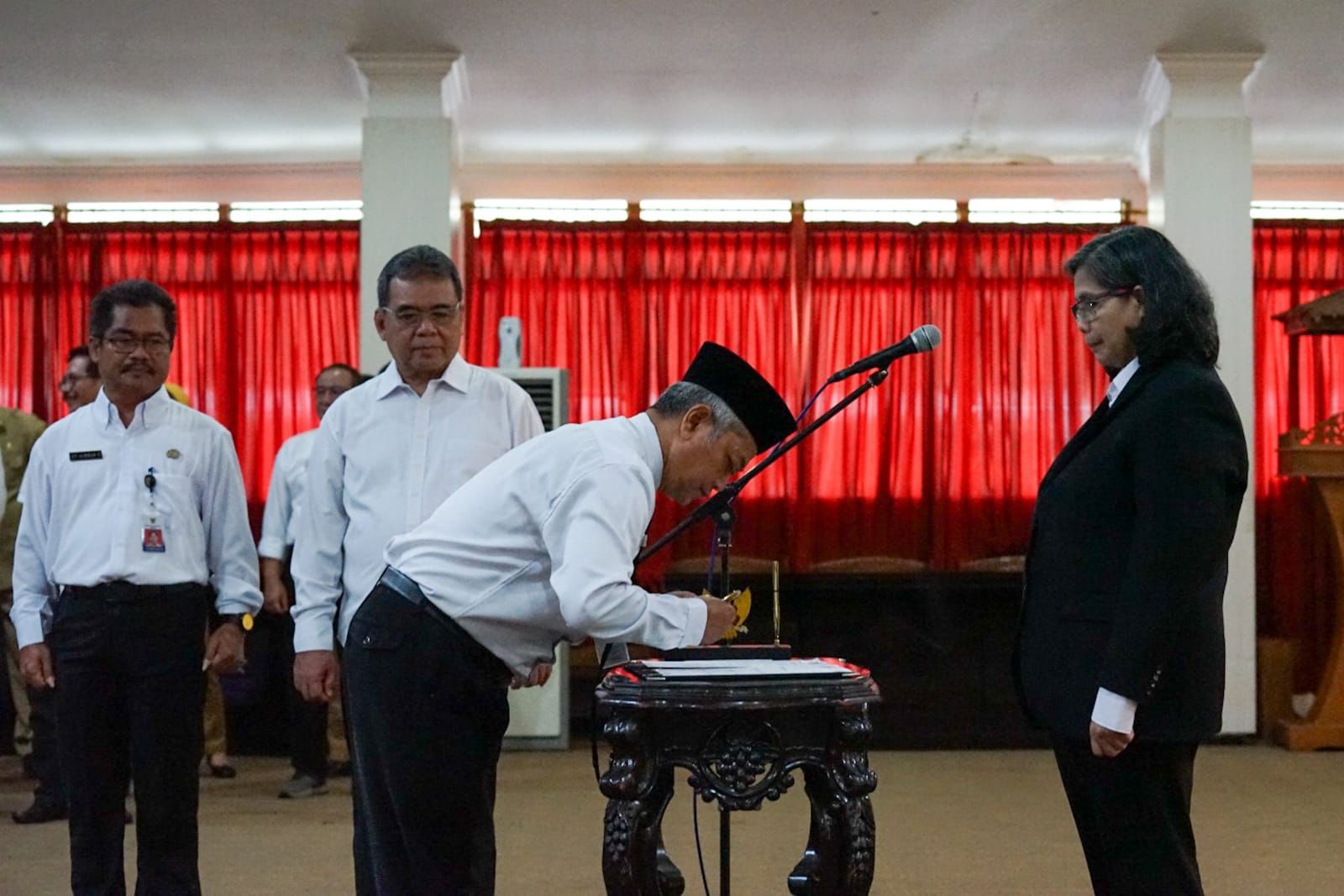 Pj Wali Kota Kediri Dr Zanariah Lantik 4 Pejabat Baru, Sampaikan Pesan Jaga Integritas