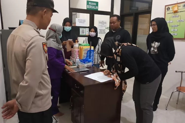 Bayi di Blitar yang Dibuang Sudah Diserahkan ke Keluarga, Ibu Bayi Tetap Jalani Proses Hukum 