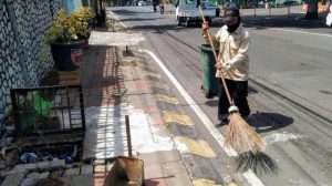 Jadi Penyapu Jalan di Kota Batu Bisa Dapat Umroh Gratis, Ini Infonya