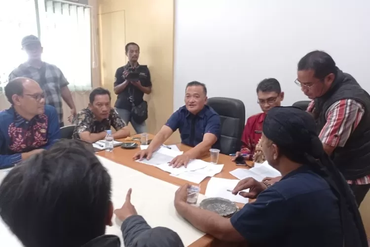 LSM Ngluruk Pemkab Kediri Tuntut Hasil Tes perangkat desa Transparan