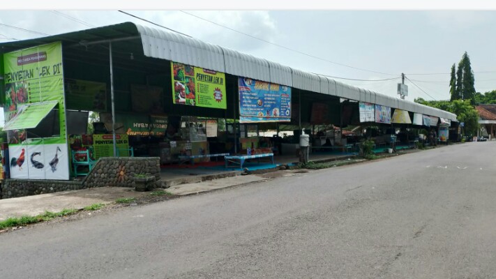 Warung Kampung di Rest Area Desa Puhsarang Kabupaten Kediri, Upaya Mendorong Perekonomian dan Kesejahteraan Warga 