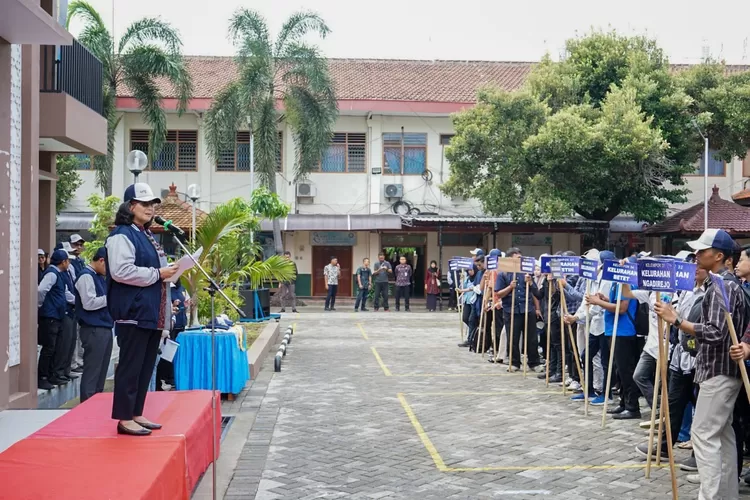 Pj Wali Kota Kediri Lepas 1172 Mahasiswa UNP Kediri Untuk KKN Tematik Perkotaan