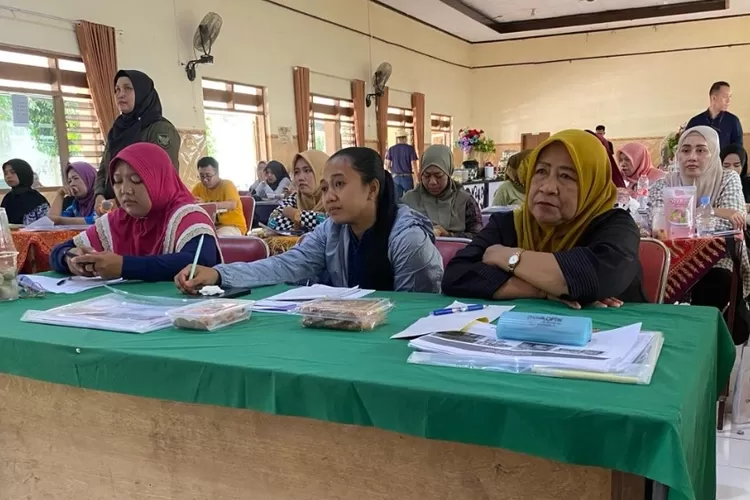 Puluhan Pedagang Jajanan di SD – SMP di Kota Kediri Dikumpulkan Disperdagin, Ternyata Karena Ini