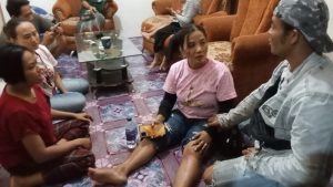 Insiden Pohon Tumbang di Jln Kapten Tendean Kota Kediri Menyebabkan 2 Orang Terluka