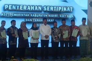 Menteri Agraria dan Pertanahan Datangi Kabupaten Kediri, Bagikan Sertifikat, Ini Infonya