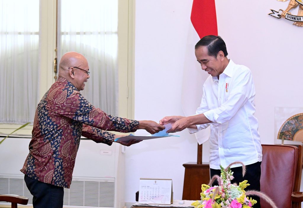 Presiden Jokowi Tekankan KPPS Bekerja Jujur, Adil, Tegas, dan Cermat Read more: https://setkab.go.id/presiden-jokowi-tekankan-kpps-bekerja-jujur-adil-tegas-dan-cermat/