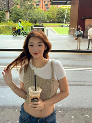 Livy Renata Beli Mobil untuk Sang Ibu Hasil Dari Open Donasi? Ini Fakta Sebenarnya! 