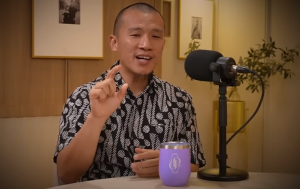 Jawaban Ustadz Felix Siauw Saat Ditanya Pentingnya Kebahagiaan Istri Dalam Rumah Tangga, Para Suami Harus Tahu Ini! 