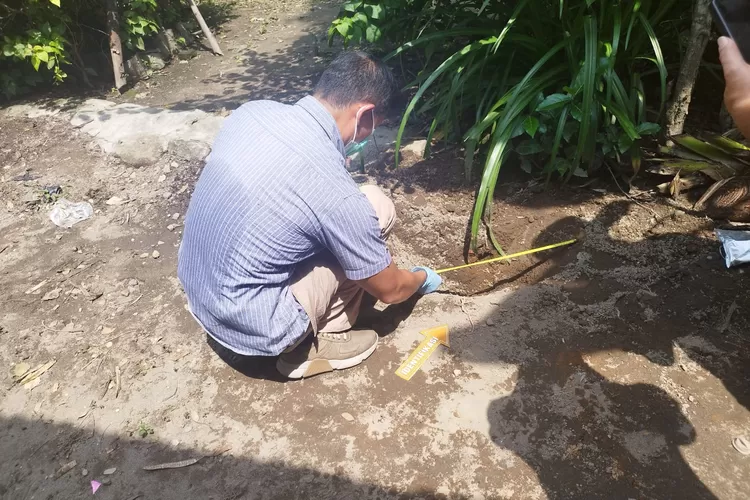 Warga Desa Pule Kecamatan Kandat Kabupaten Kediri Geger, Ditemukan Janin di Pekarangan Warga Setempat