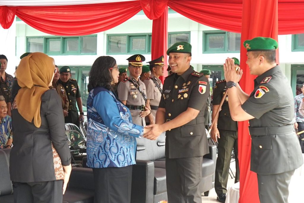 Hadir dalam Upacara Serah Terima Jabatan Komandan Yonif 521 Dadaha Yodha, Ini yang Disampaikan Pj Wali Kota Kediri 