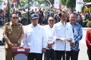 Presiden Joko Widodo Resmikan 33 Jalan di Jawa Timur, Biaya Pembangunan Hampir 1 Trilliun