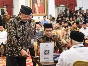 Presiden Jokowi Bayar Zakat, Ini Pesan yang Disampaikannya