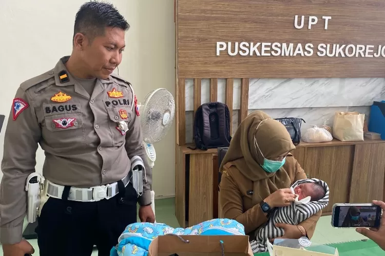 Warga Sukorejo Kota Blitar Geger, Ditemukan Bayi di Dalam Kardus, Kondisi Tali Pusar Masih Basah