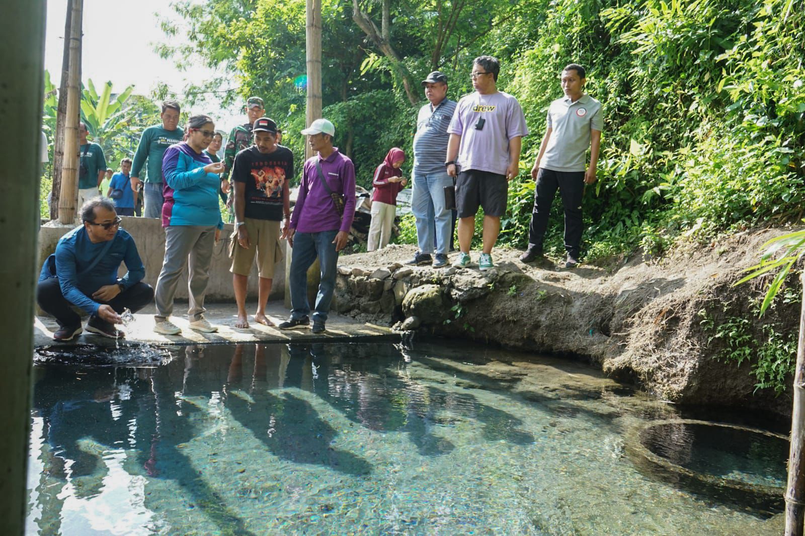 PJ Wali Kota Kediri Zanariah Tinjau Tiga Sumber Mata Air di Kota Kediri