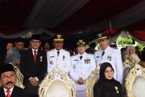 PJ Wali Kota Kediri Ikuti Upacara Puncak Peringatan Hari Otonomi Daerah XXVIII Tahun 2024 di Surabaya
