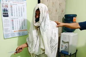 Berubah Jadi Pocong  dan Mencuri, Supir Ojol di Ponorogo Babak Belur Dihajar Massa