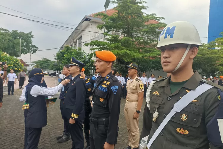 Sebanyak 14 Lokomotif dan 118 Kereta untuk Angkutan Lebaran 2024 Dikerahkan KAI Daop 7 Madiun