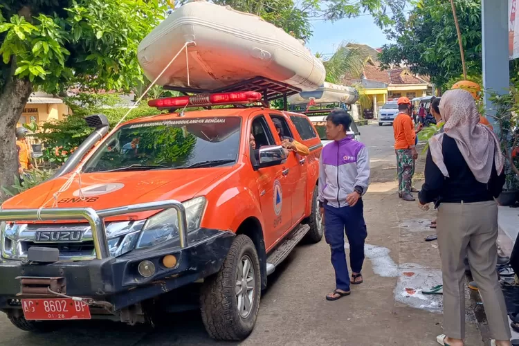 Hingga Hari ke Tujuh Belum Ditemukan, Tim SAR Perluas Pencarian Warga Wilis Indah II Yang Terseret Banjir Hingga Jombang
