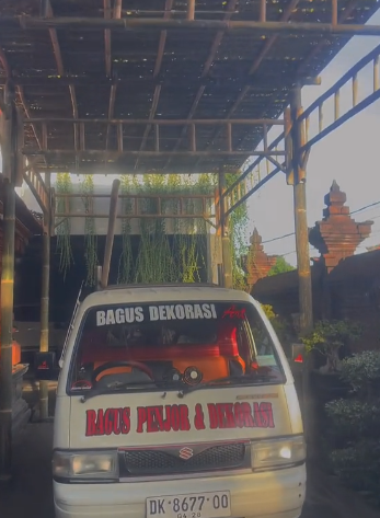 Suasana rumah Mahalini yang sedang di decor