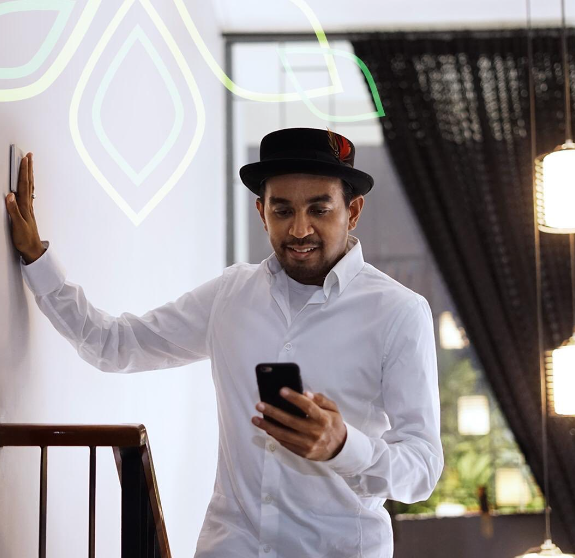 TOP! 5 Lagu Sedih Glenn Fredly yang Cocok Temani Galau, Kamu Suka yang Mana Nih?