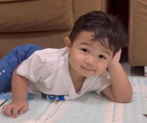 Kedekatan Abe Cekut Dengan Papi Jadi Sorotan Netizen, Ini 10 Peran Penting Ayah Dalam Tumbuh Kembang Anak