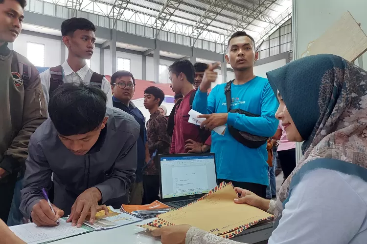 Pemkab Trenggalek Adakan Job Fair, Targetkan Penyerapan Ratusan Tenaga Kerja