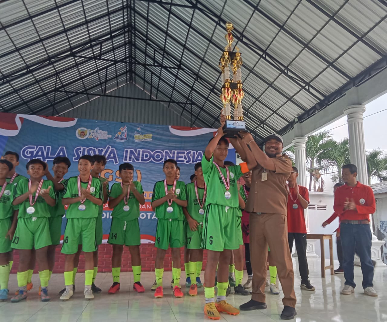 Final Laga Sepak Bola Piala GSI Tingkat SMP di Kota Kediri Berakhir Dramatis