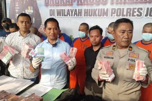 Bekuk Komplotan Pengedar Upal, Polres Jombang Sita Upal Senilai Lebih dari 1 Miliar