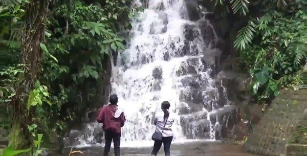 Libur Panjang, Wisata Air Terjun Ironggolo Diserbu Pengunjung,