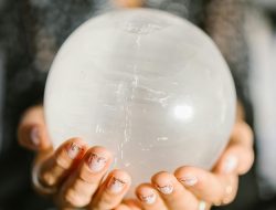 Ramalan Zodiak Besok 24 Juni 2025 untuk Gemini dan Cancer, Rezeki, Cinta, dan Peluang Karier Datang Bertubi!