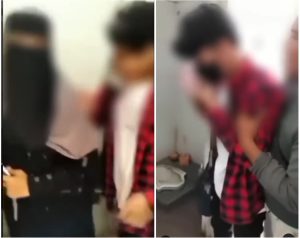 Wanita Bercadar Diduga Sedang Bermesraan di Kamar Mandi Masjid Bersama Seorang Pria 