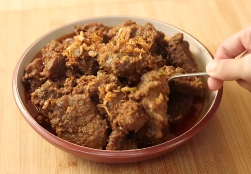 Yummy! Resep Rendang Daging Bumbu Jawa Ala Chef Devina Hermawan, Inspirasi Olahan Daging Sapi Kurban 