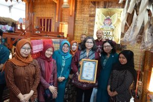 TP PKK Kota Kediri Raih Penghargaan Lomba Memasak Menu Pangan Lokal, Pj Wali Kota Kediri : Salah Satu Upaya Cegah Stunting